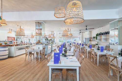 ห้องอาหาร, เฟร์กุส สไตล์ โซเยร์ บีช (FERGUS Style Soller Beach) in ปอร์ต เด ซอเยอร์