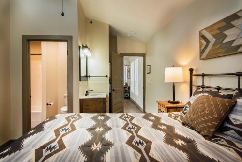 11R Spring Meadow Retreat - image 9