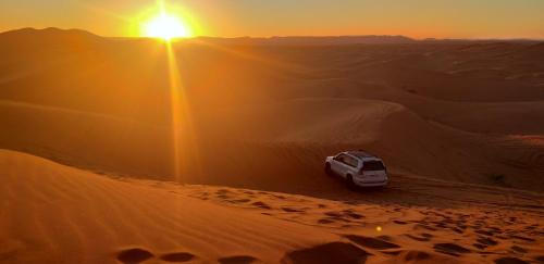 Sahara Tours luxury camp