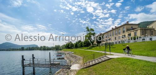  BlueLake Inn, Pension in Olginate bei SantʼOmobono Imagna