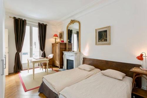 Charming bedroom - Pension de famille - Paris