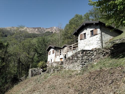 Baita Musso Mountain Lodge Vista - Lake Como, Pension in Musso