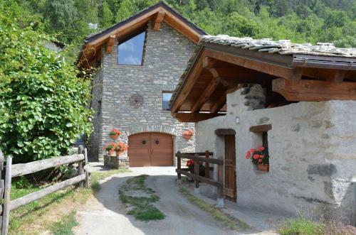 Holiday house with garden and enchanting view