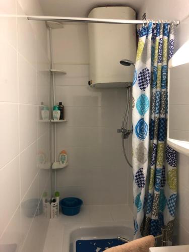 2 Privatzimmer , Dusche /WC nahe Köln