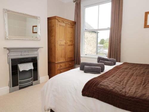 8 Wilton Road - image 7