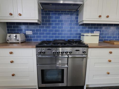 8 Wilton Road - image 4