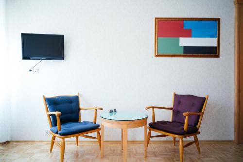 Standard Double Room image 9