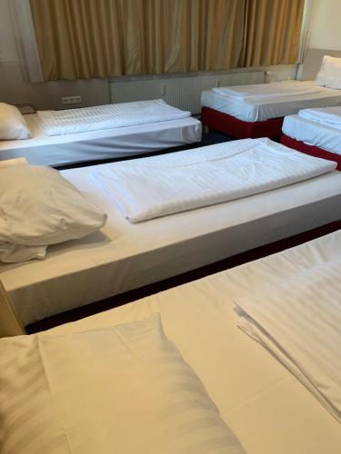 Room, family, 6 beds