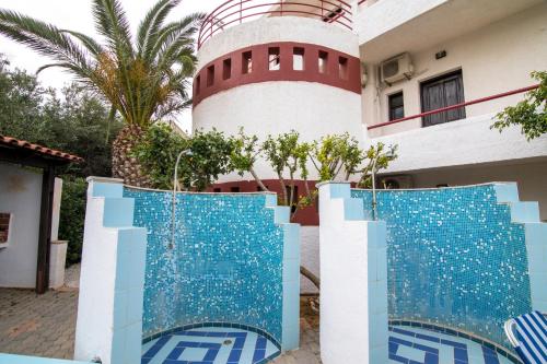 Irilena by Checkin - image 4