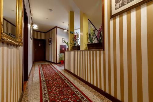 Hotel Alfred - image 10