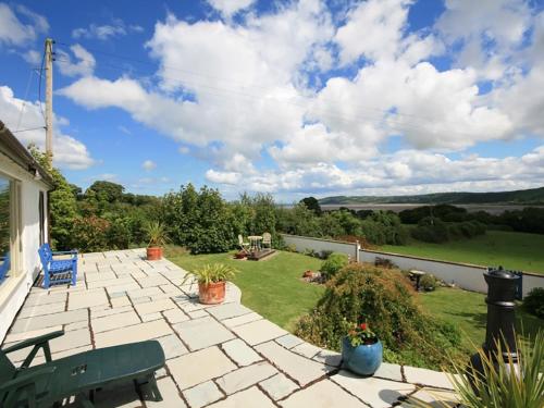 Ty'n Cae in Red Wharf Bay