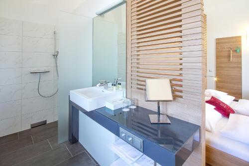 1 double bed