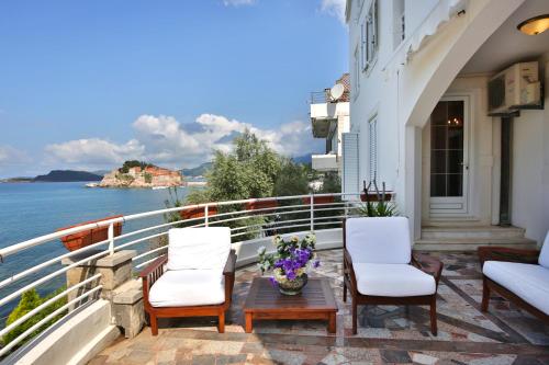 Royal Holiday Apartments Sveti Stefan 5