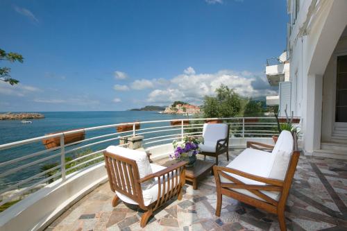 Royal Holiday Apartments Sveti Stefan 3