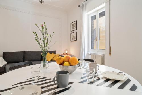 San Giovanni in Monte Apartment - image 11