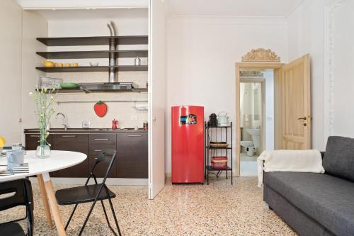 San Giovanni in Monte Apartment - image 4