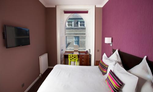 Carmelite Hotel; BW Signature Collection - image 4