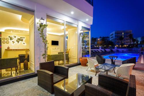 景觀, Aurasia Sea Side Hotel in 馬爾馬里斯鎮