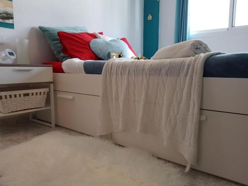 The Happiness Penthouse - image 12