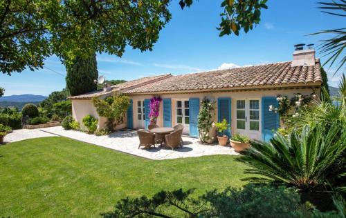 Villa with Magic view of Bay of Saint Tropez Villa with Magic view of Bay of Saint Tropez