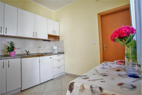  Apartment Danica with Terrace in Poreč