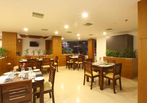 Restaurant, Laimar Suites                                                                               in Kochi