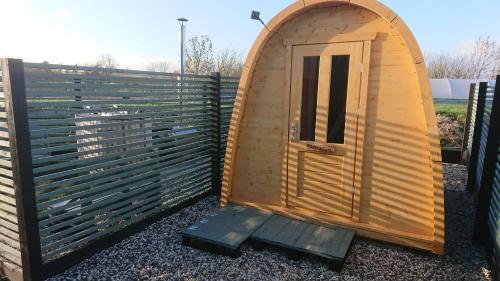 Pidley Bottom Cottages & Shepherd's Huts - image 8