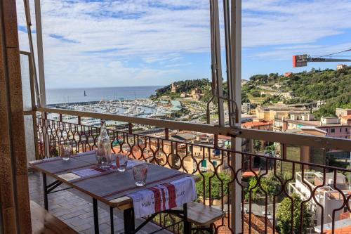  Appartamento con vista mare eccezionale in Varraze