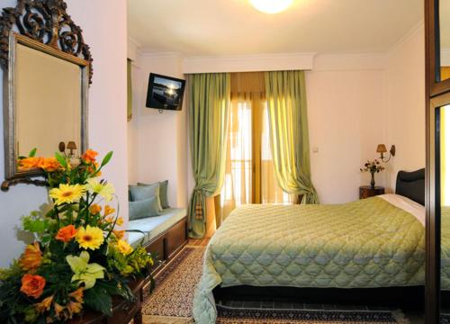 1 double bed, 1 sofa bed