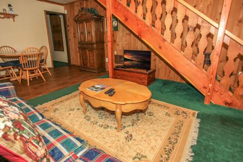 Forest Walk by Big Bear Cool Cabins - main image