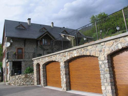 Vista exterior, Le Mazacote de Florisol in Corps