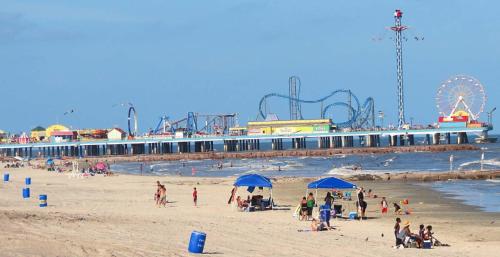 Family Friendly Beach Get-Away - image 4