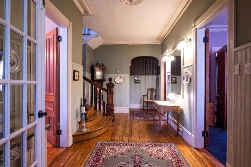 Előcsarnok, The Lark & Loon Inn in Annapolis Royal (NS)