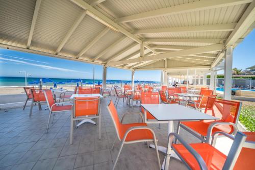 Adele Beach Hotel - image 11
