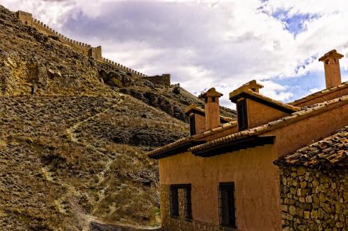 OTTIUM Albanuracín - Hotel - Albarracín