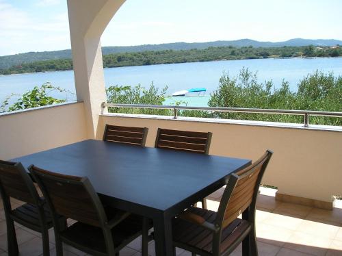 Apartments Ivo - terrace with sea view
