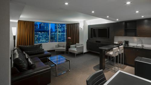บริการและสิ่งอำนวยความสะดวก, Hyatt Regency Toronto near หมู่เกาะโตรอนโต