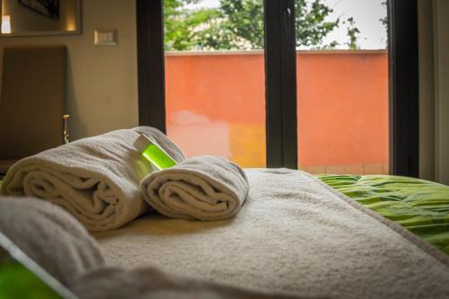 Modern Loft Apartment - main image