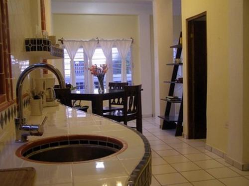 Posada Colonial Apartments - image 8