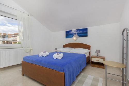 Two-Bedroom Apartment image 6