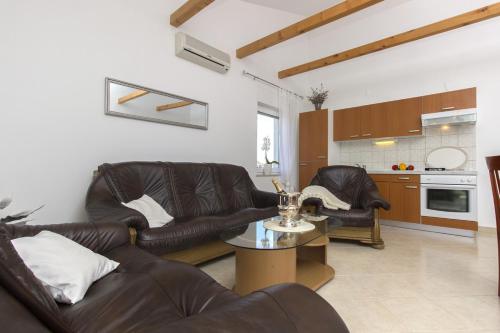 Two-Bedroom Apartment image 5