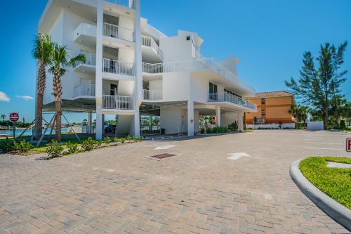 Provident Oceana Beachfront Suites