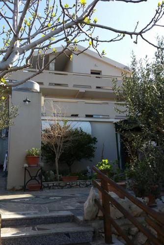 Apartments with a parking space Kolan Pag - 16482 - image 5