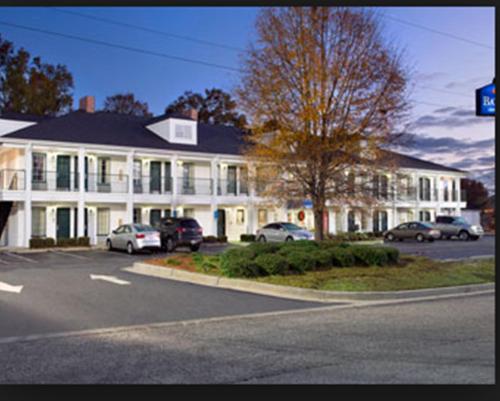 Baymont by Wyndham Roanoke Rapids in Roanoke Rapids, USA