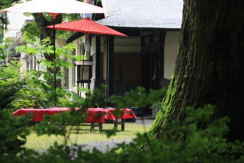 Shukubo Kansho-in Temple Sanrakuso