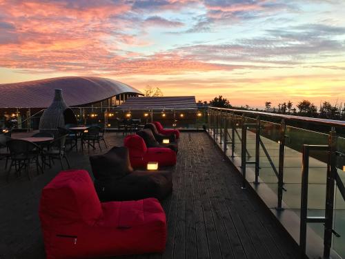 Camphortree Hotel&Resort  near Naesse-Oreum