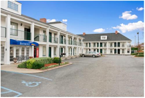 Baymont by Wyndham Roanoke Rapids in Roanoke Rapids, USA