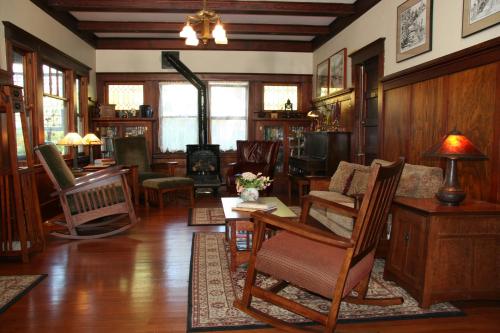 Eureka Street Inn - image 7
