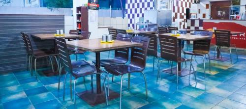 Restaurant, FIRST INN HOTELS CHENNAI in Chennai