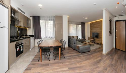 Kitchen, Princess Residence  in Kartal